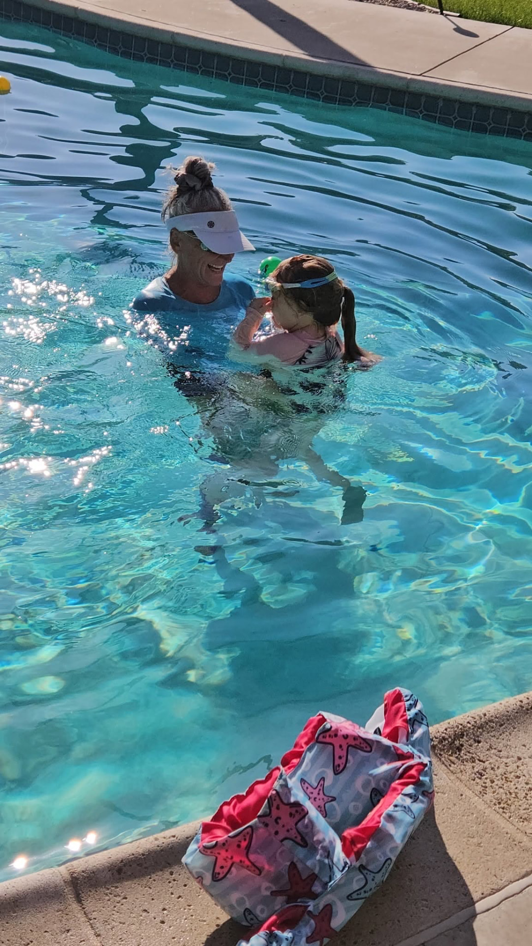 Gentle first lessons for little swimmers